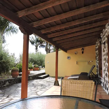 Casitas Armary, En San Isidro, Brena Alta