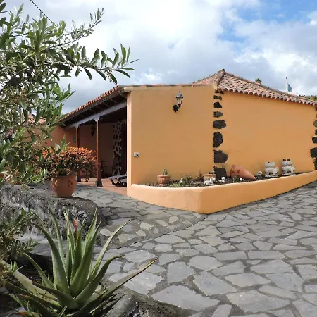 Сasa de vacaciones Casitas Armary, En San Isidro,