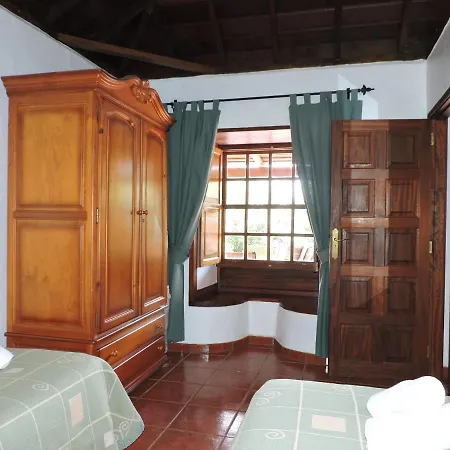 Casitas Armary, En San Isidro, Breña Alta