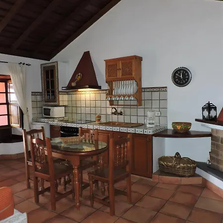 Casitas Armary, En San Isidro, * Breña Alta